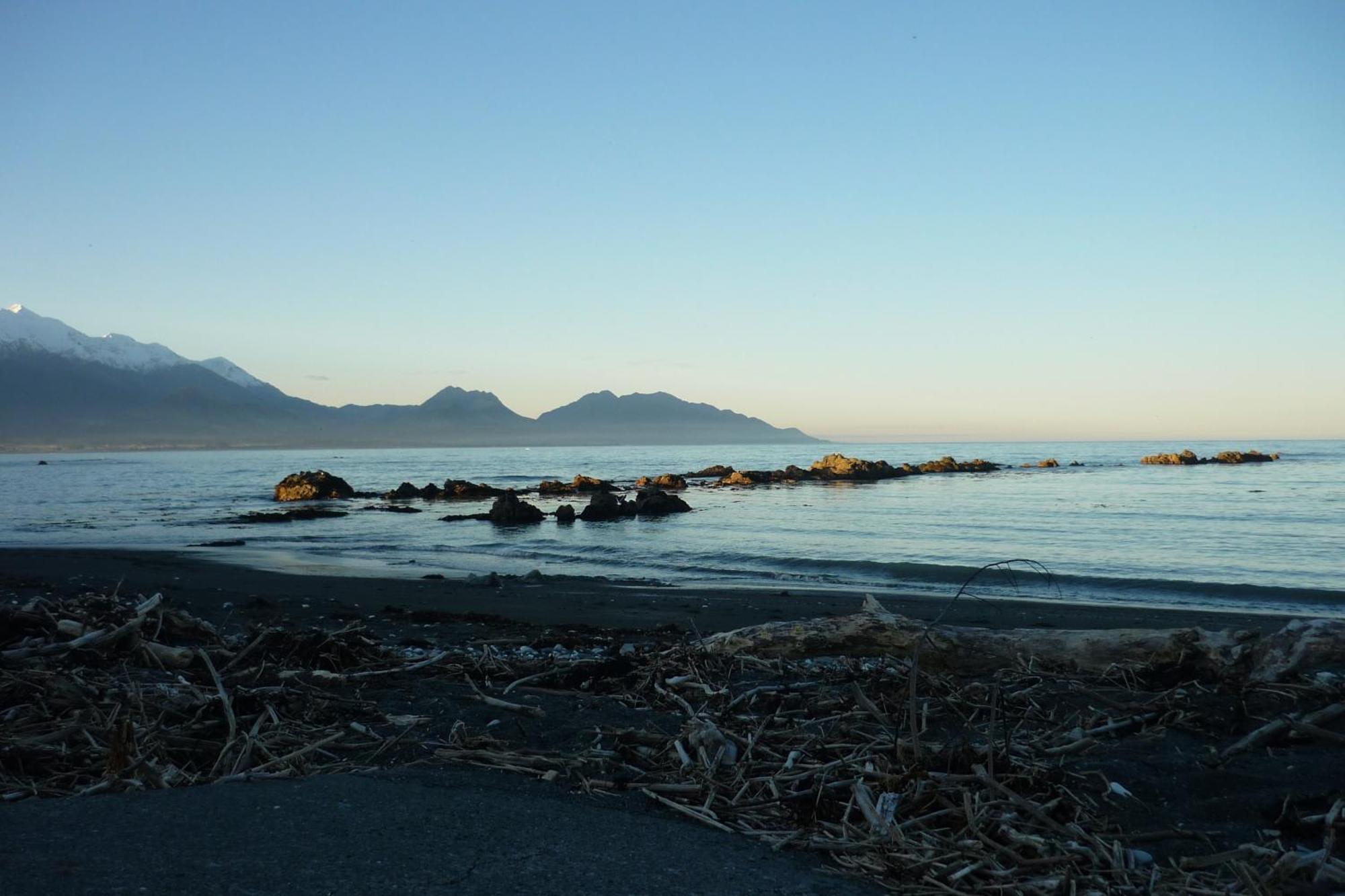 Inn The Bay Bed & Breakfast Kaikoura Exterior photo