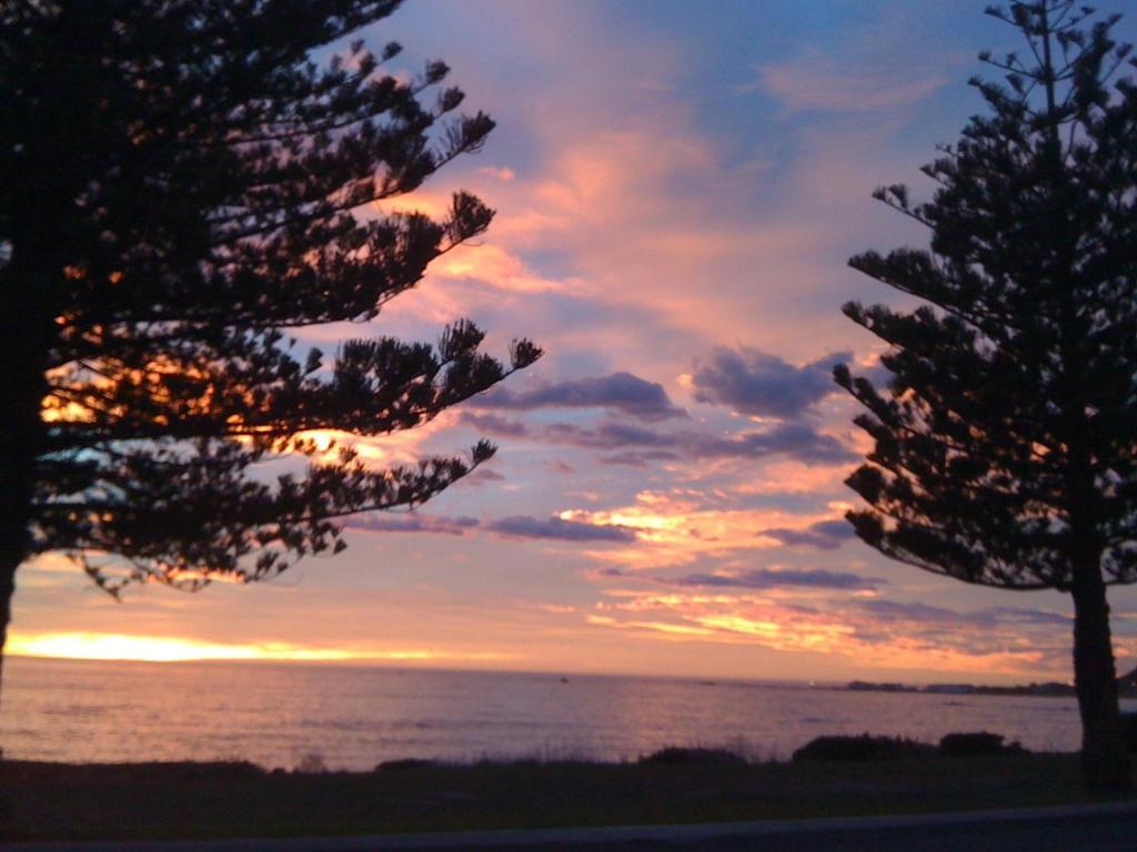 Inn The Bay Bed & Breakfast Kaikoura Exterior photo