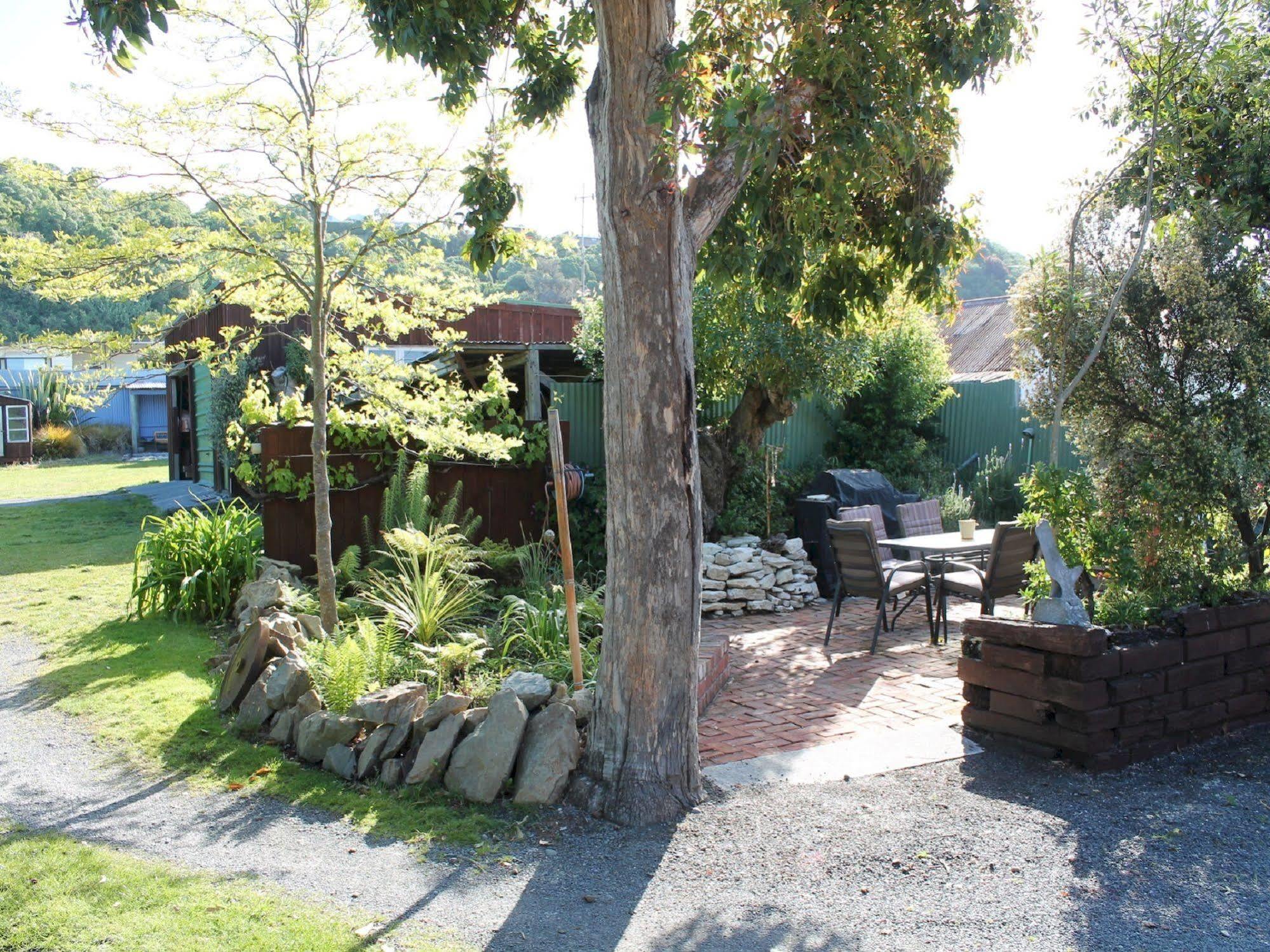 Inn The Bay Bed & Breakfast Kaikoura Exterior photo